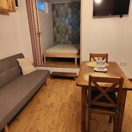 Apartman Lena *